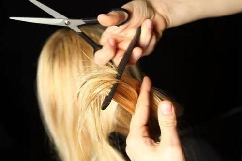 成人表演头发怎么剪视频,轻松打造时尚短发